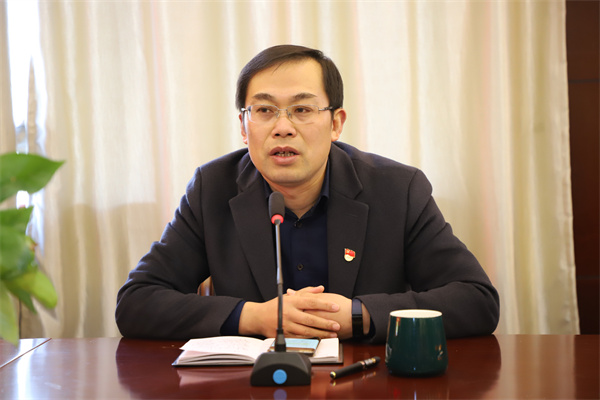 锤炼作风强能力，着力打造共生好教师团队