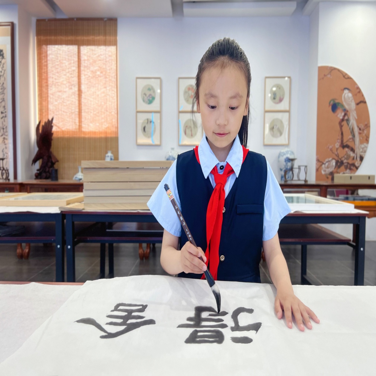 光荣的升旗手——四（7）中队戴语桐