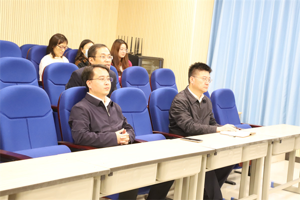 海安市委常委、宣传部部长卢林到海安实小调研德育工作