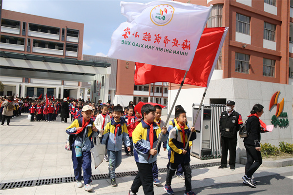 缅怀革命先烈  弘扬传统文化