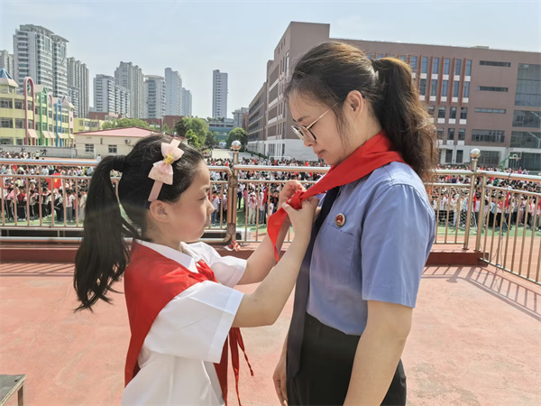 共生校园  法典伴行