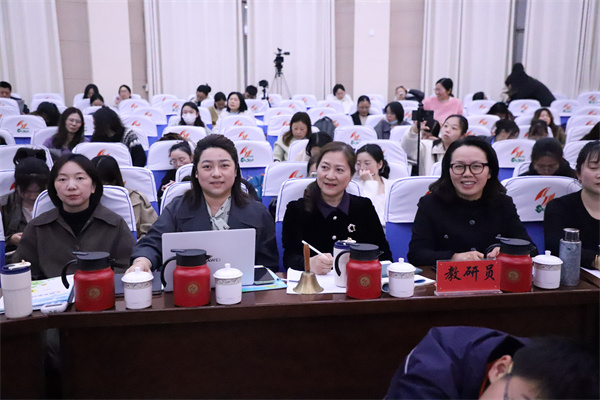 “心育”课堂，共筑成长之路