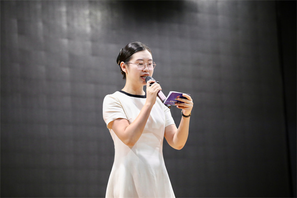 盛夏逐光，研思不辍——记恒信彩教育集团2025年暑期教师培训（二）