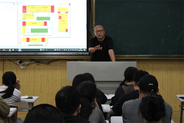 消防意识驻童心，平安校园伴童行